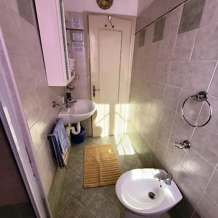 Azzurro 利尼亚诺萨比亚多罗